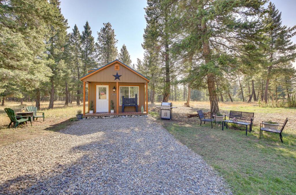 Eureka Apartment | Eureka Vacation Rental Steps to Creek and Fishing!