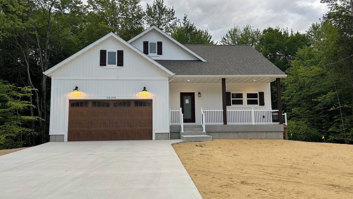 Spring Lake House | European inspired 3-bedroom house in peaceful Spring Lake
