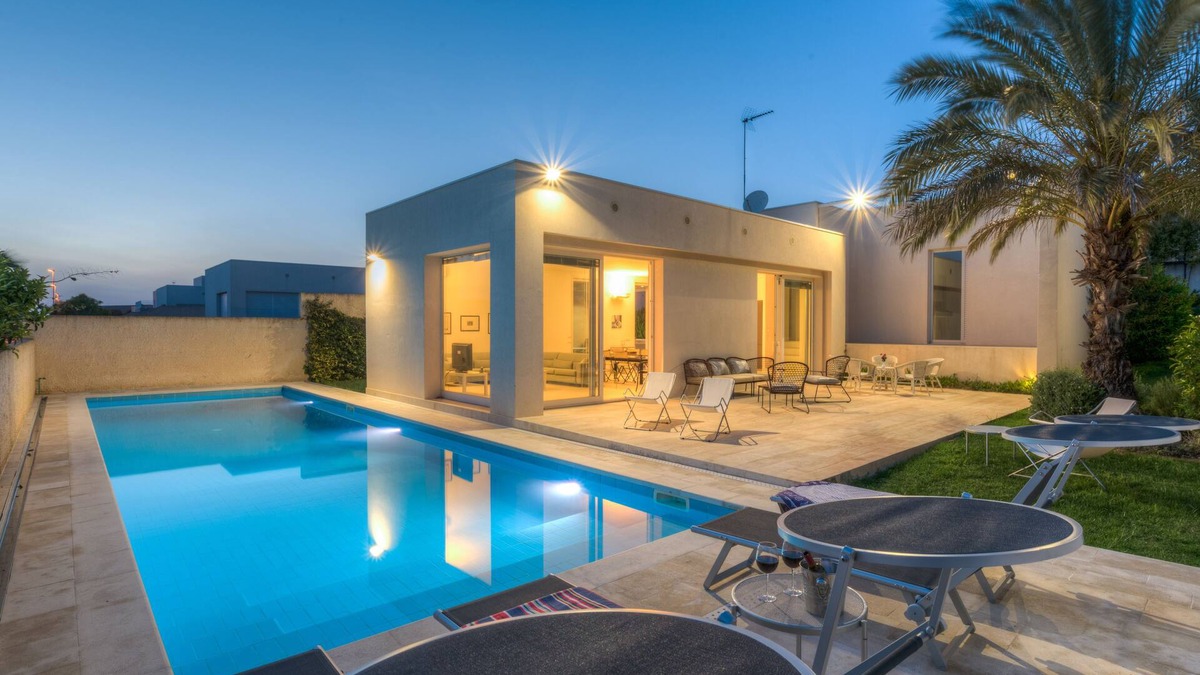 Ragusa Villa | Euterpe, villa with private pool close to the centre of Marina di Ragusa
