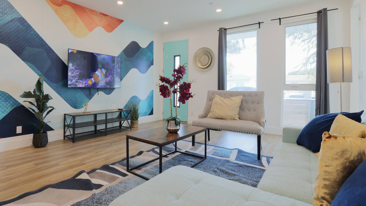 Harbor Gateway South Apartment | EV Charger Ready Infinite Residence 4B2.5B