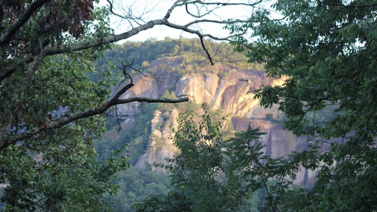 Chimney Rock Hotel | Evening Shade River Lodge and Cabins