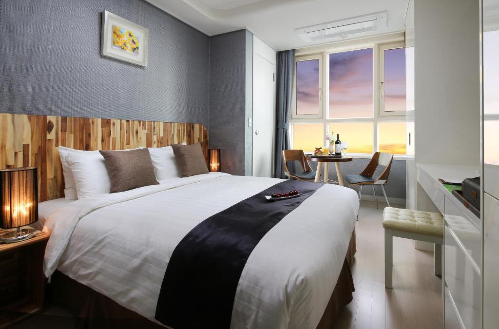 Sinchon-dong Apartment | Ever8 Serviced Residence