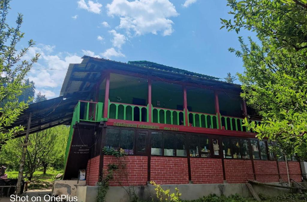 Kasol House | Evergreen Café