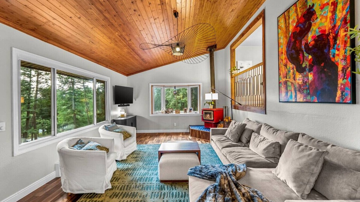Hangen Ranch And M and B Apartment | Evergreen Hideaway: Game Room, Sauna + Fire Pit