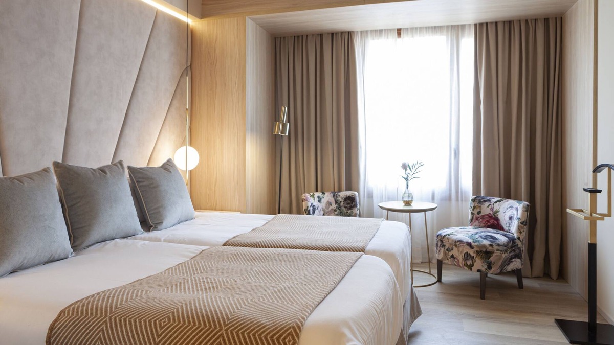 Sant Nicolau Hotel | Everything You Need For The Perfect Vacation! Spacious Room w/King/2 Twin Bed