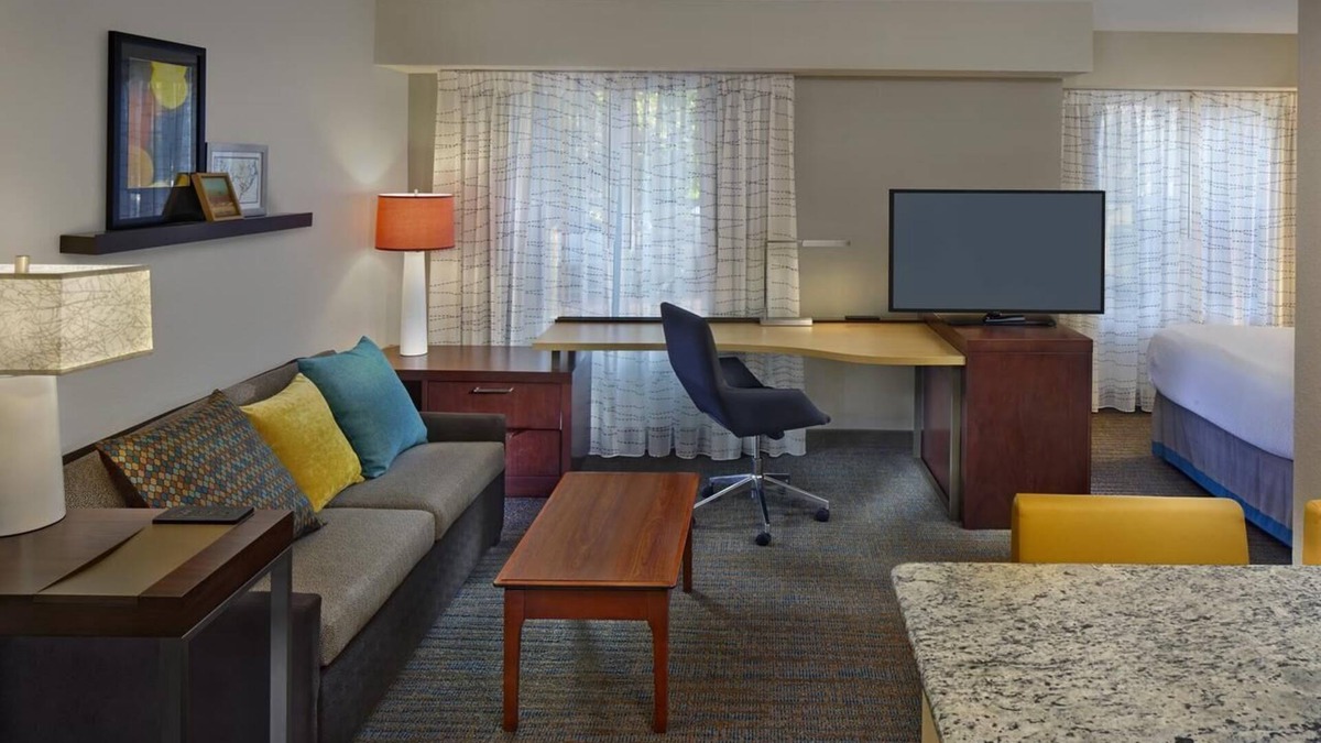 Avon Apartment | Everything You Need For The Perfect Vacation! Free Breakfast and Parking!