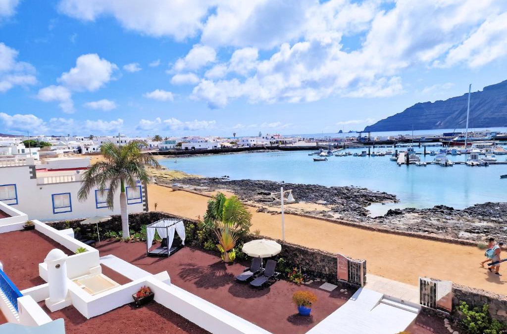 Caleta de Sebo Apartment | Evita Beach Suites Exclusivas