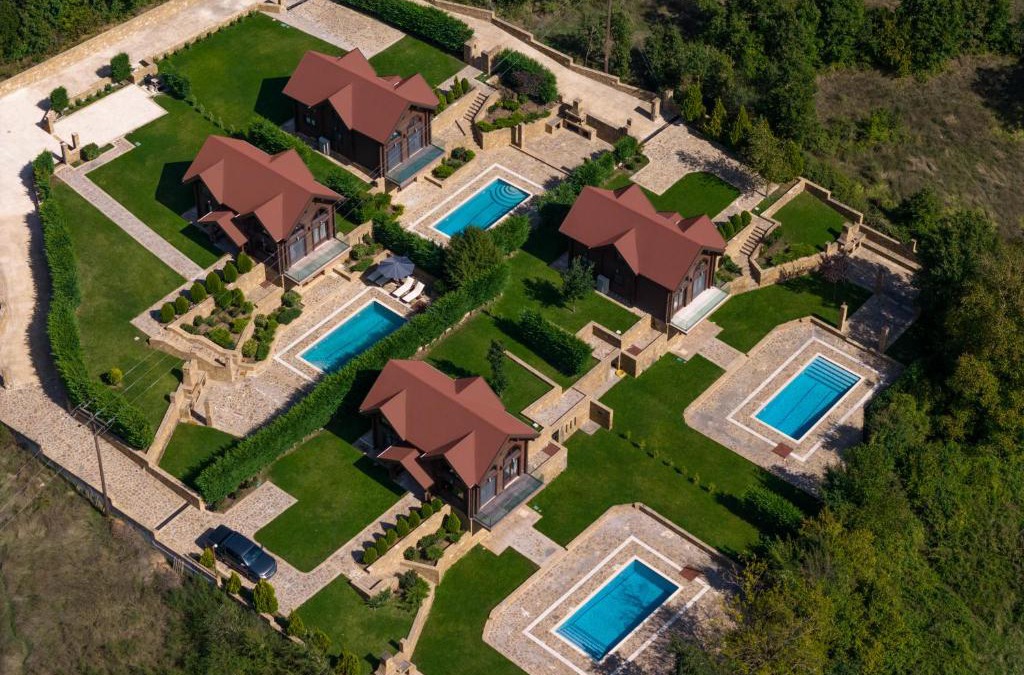 Karpenisi Apartment | Evritos Villas & Suites with pool
