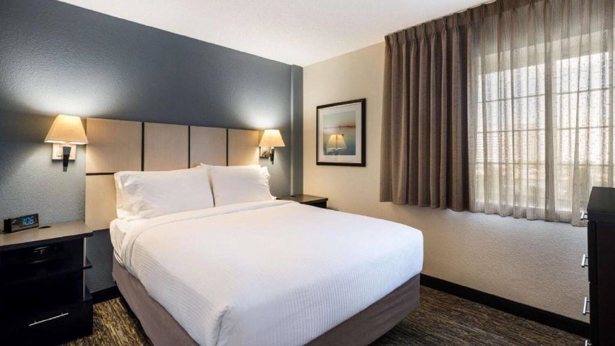 Gwinnett Place Resort | Excellent Choice! Spacious Unit with Full Kitchen, Pet-friendly Property