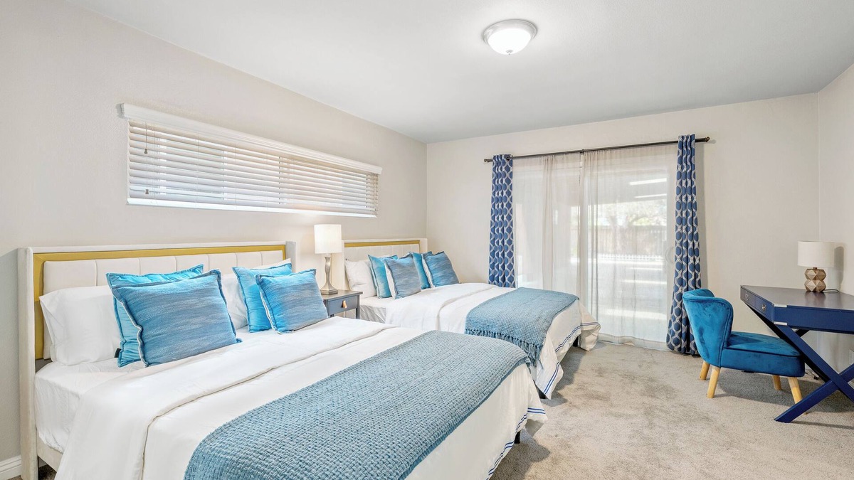 Hacienda Heights Villa | Excellent location/near Disney/Universal Studios/8BR/4.5BA/quiet/beautiful