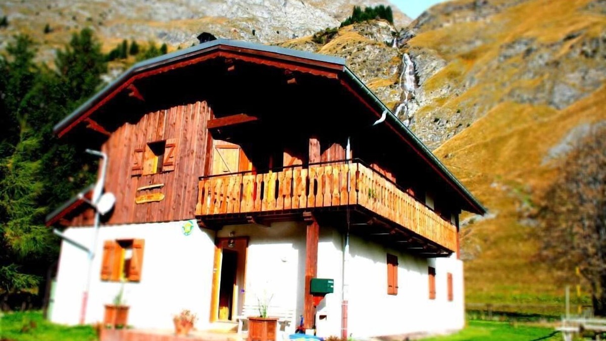 Champagny-en-Vanoise Ski Chalet | Exceptional 300m2 chalet in the heart of the Parc de la Vanoise
