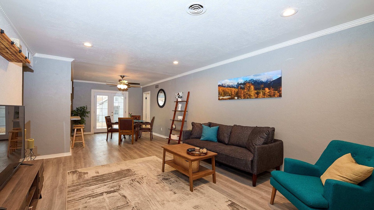 Jewell Heights - Hoffman Heights House | Exceptional 3 bed 2 bath entire home near Anschutz
