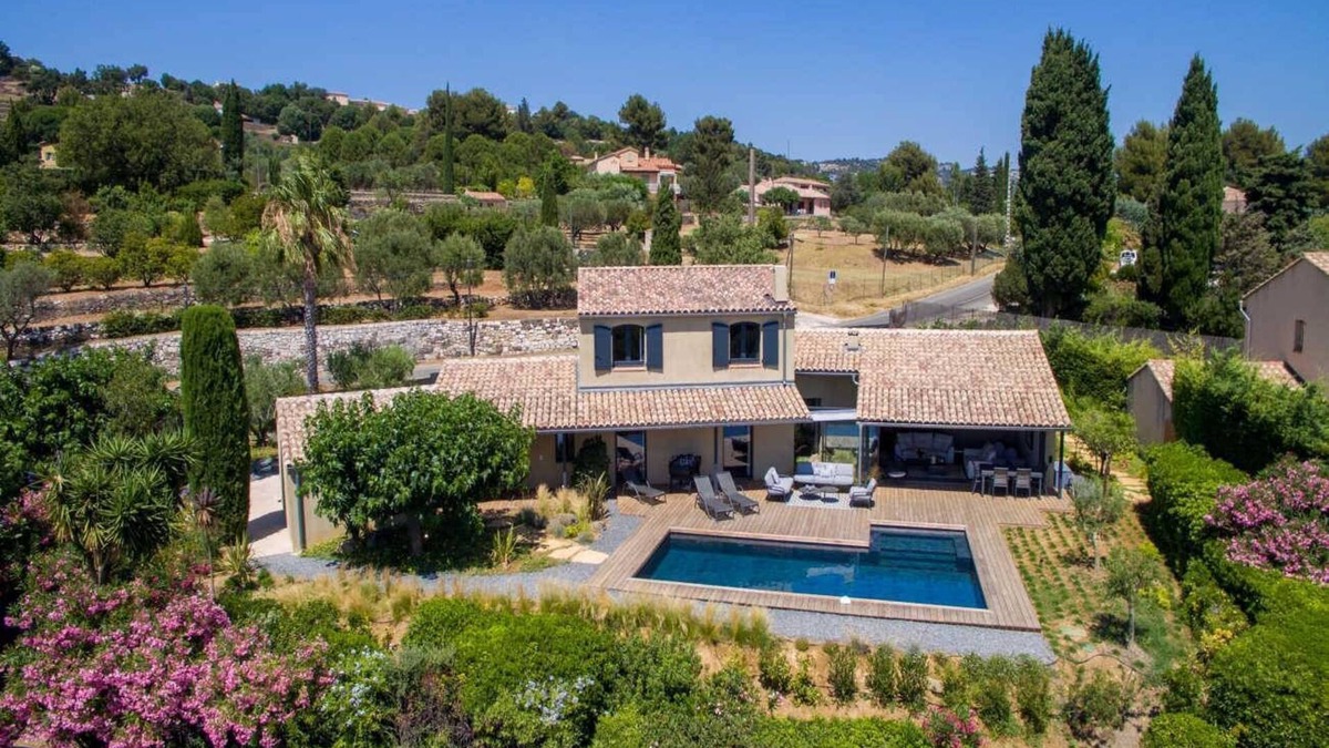 Ollioules House | Exceptional air-conditioned house, swimming pool in Ollioules, Var, near Sanary-sur-Mer.