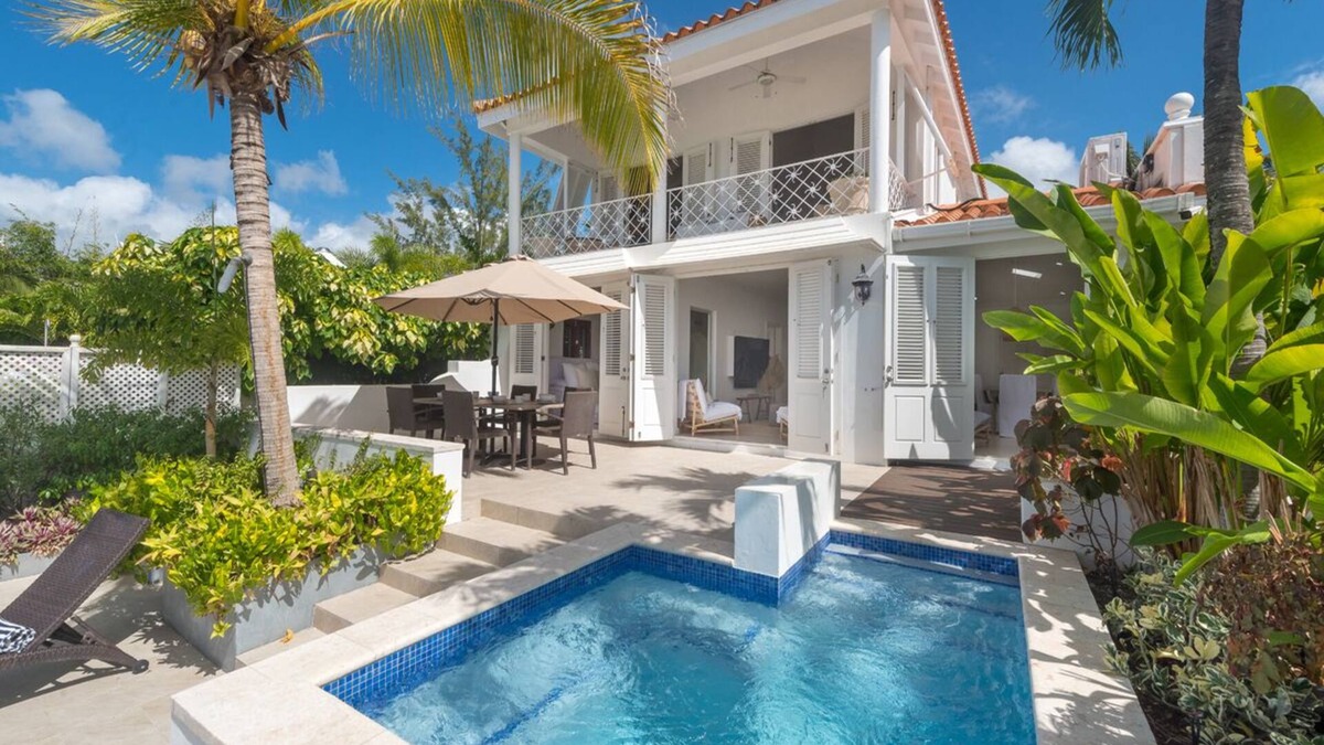 Fitts Village House | Exceptional Beachfront Living - Milord Sunsets