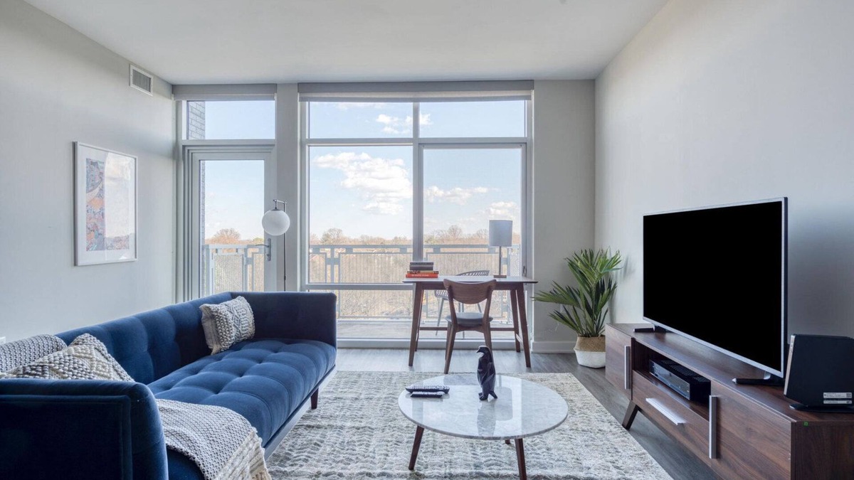 McLean Apartment | Exceptional Fairfax 1BR w/Gym & BBQ Grills, nr Theater, by Blueground