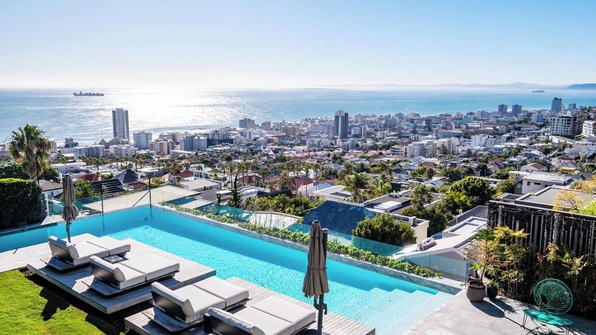 Fresnaye Villa | Exceptional Getaway w Views Pool Gym Eirian Villa