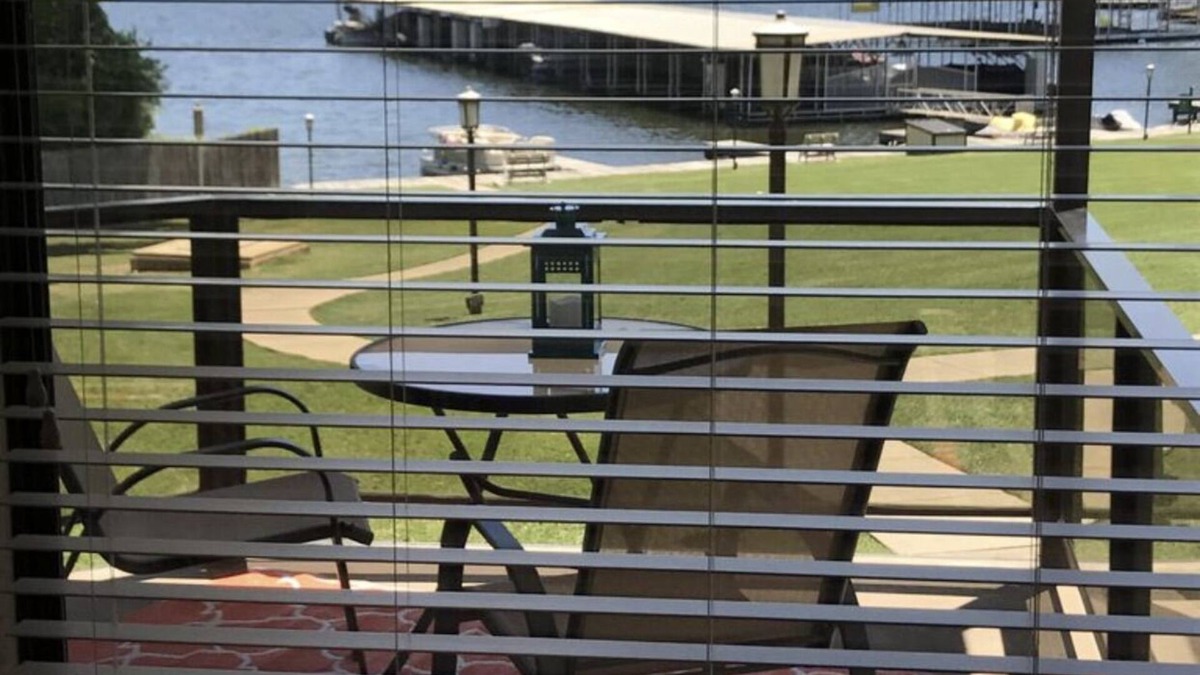 Hot Springs Condo | Exceptional Lakefront Sanctuary *Please check reviews - Most requested returns*