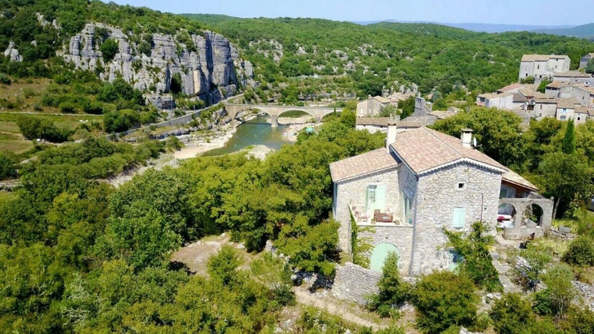 Balazuc House | exceptional location for this old house on classified site