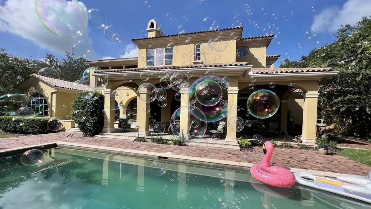 Odessa House | Exceptional Luxury Home near airport and beaches!