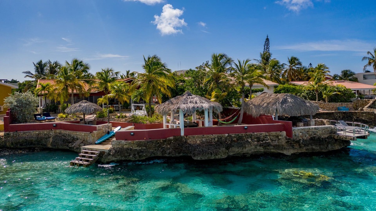 Belnem Villa | Exceptional oceanfront villa with direct private access to the Caribbean Sea