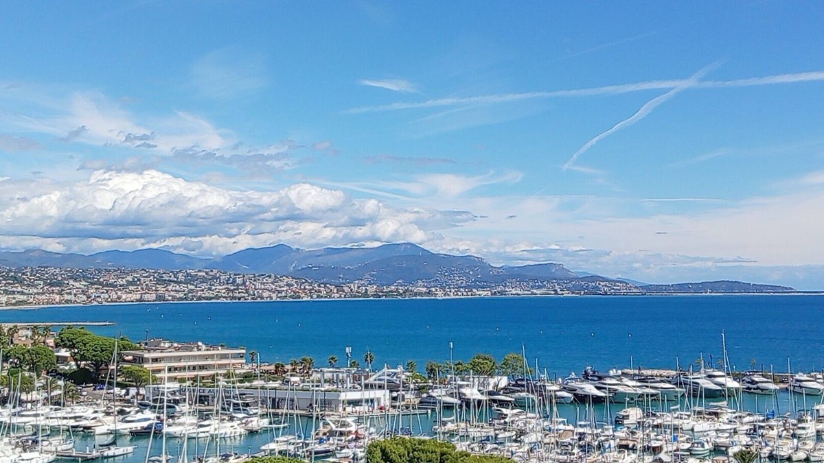 Villeneuve Loubet Beach Apartment | Exceptional SEA VIEW - 2 rooms in Marina Baie des Anges - Nice/Côte d'Azur
