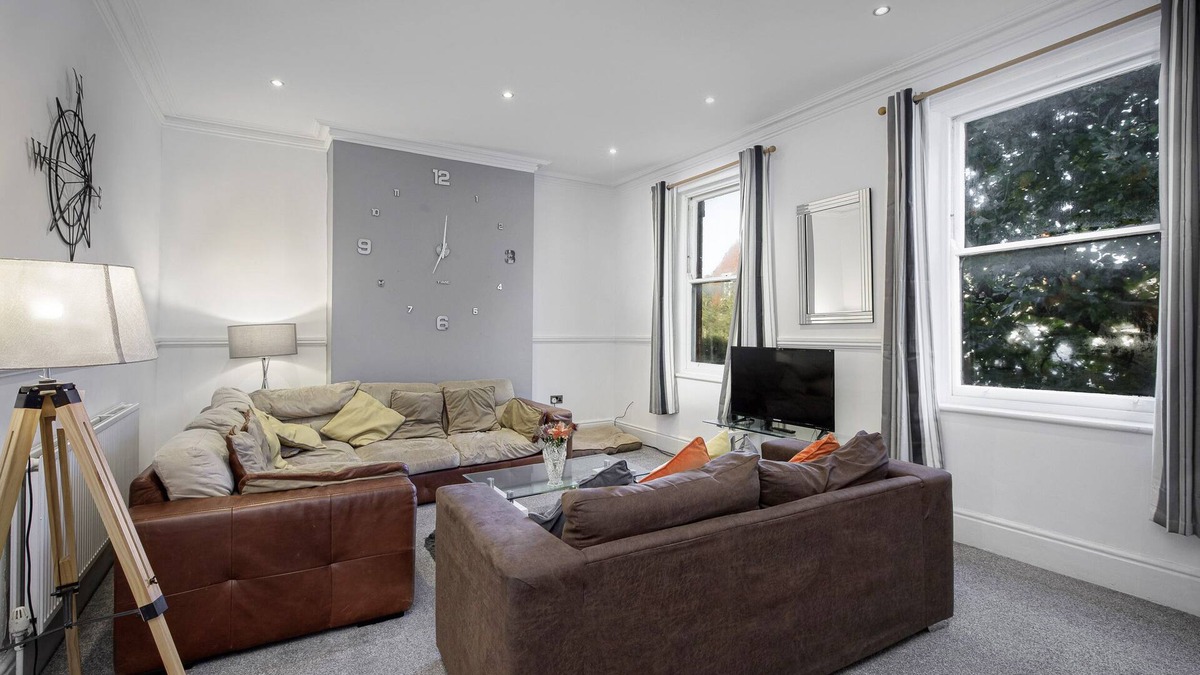 Lytham St. Anne's House | Exceptionally spacious, central apartment in Lytham St Annes