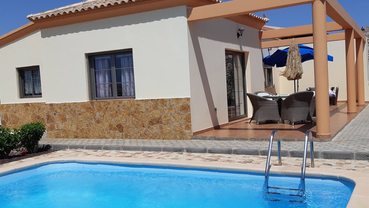 Bahia Calma Villa | Excl. new villa with herlichen panoramic sea views over the Atlantic Ocean off Costa Calma