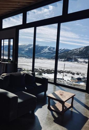 San Martin de los Andes House | Exclusiva Casa de Categoría a Estrenar en Barrio Privado de San Martin de los Andes