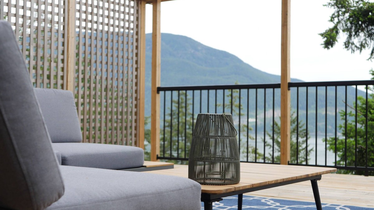 Bowen Island Apartment | Exclusive 2-bdrm ocean & mountain view suite