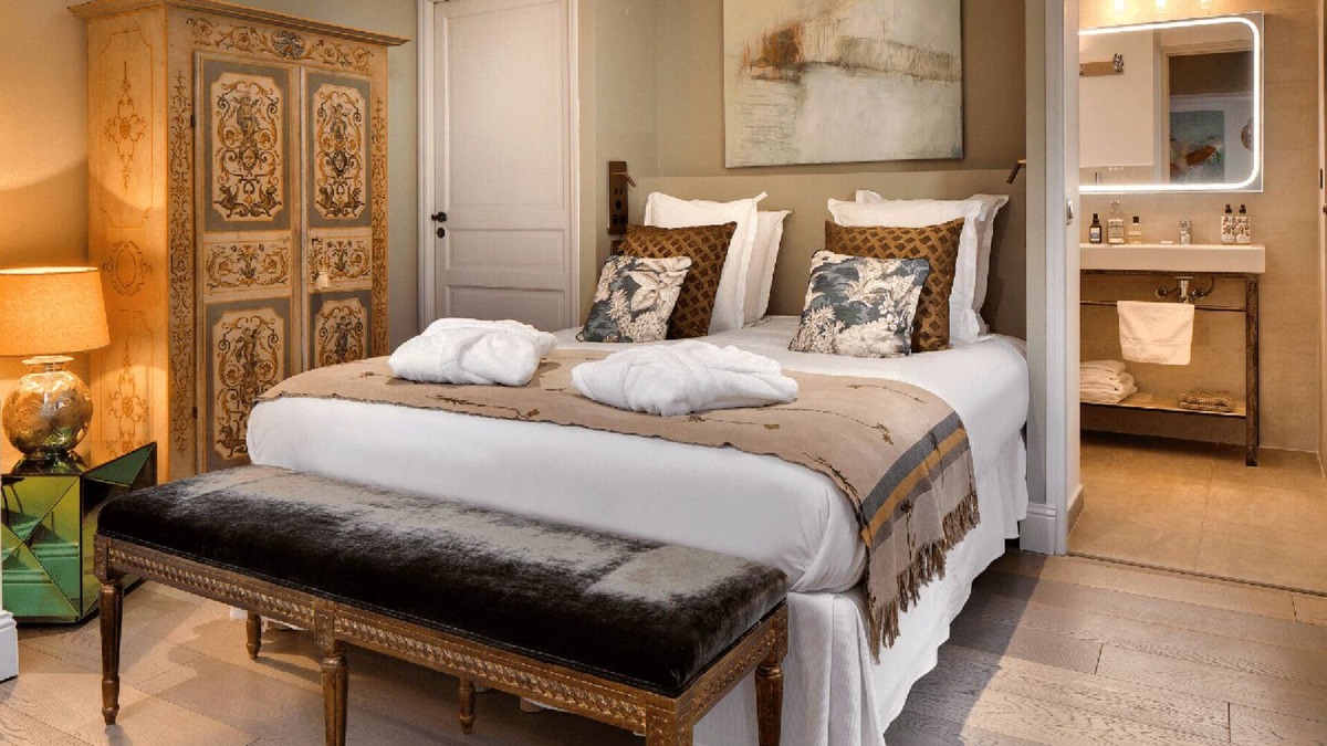 Avignon City Centre Hotel | Exclusive B&B Suites, Apartments, Spa & Fitness The Augustinian House an