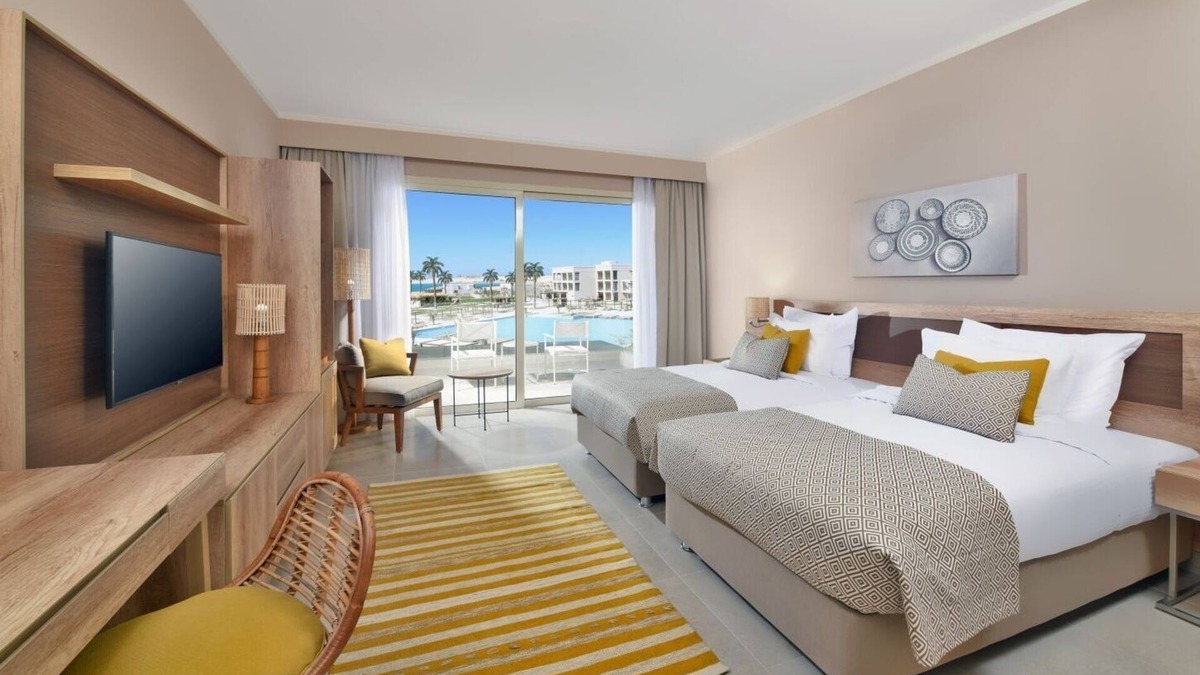 Soma Bay Hotel | Exclusive Beach Stay | Pools, Paddle Tennis, Spa, Snorkeling & More to Enjoy