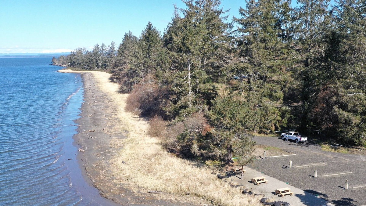 Aberdeen Apartment | Exclusive Bayside RV Sites