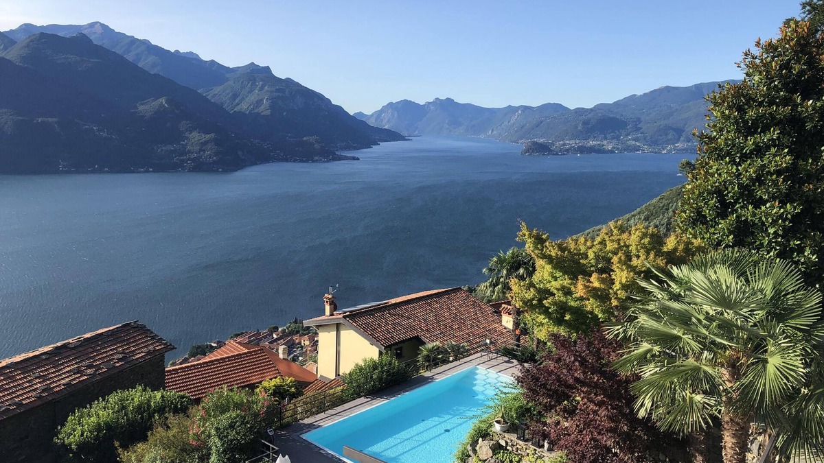 Semnago Villa | Exclusive country house with beautiful garden and breathtaking views