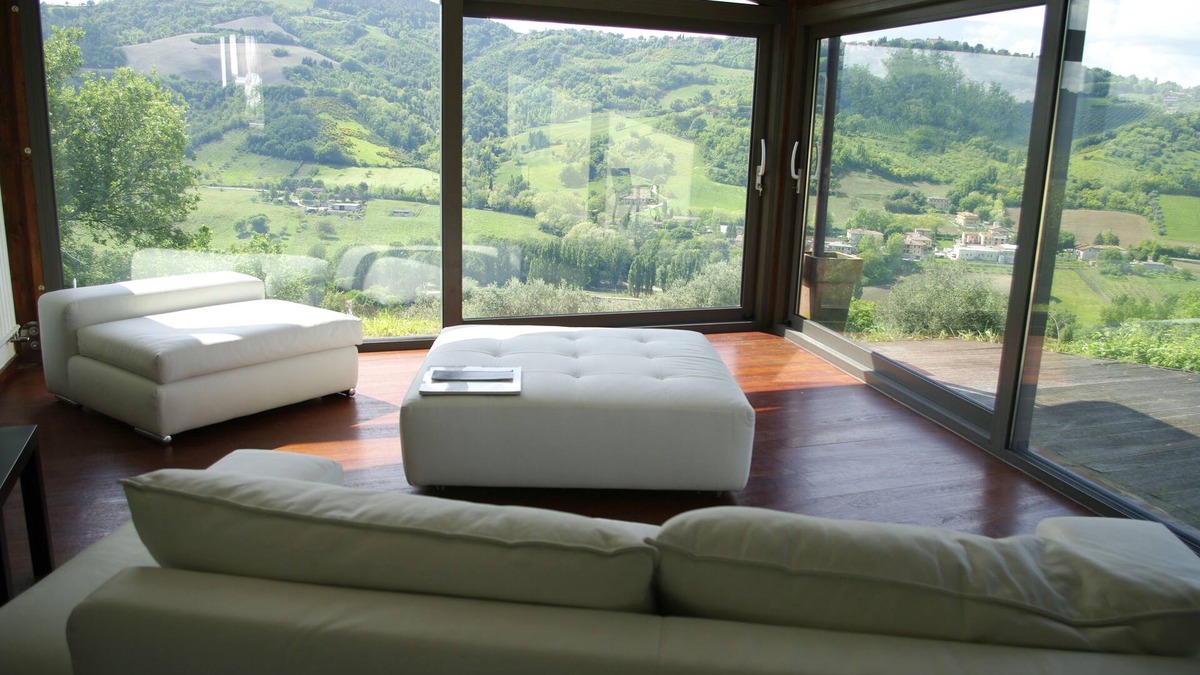 Colbordolo House | Exclusive farmhouse in the hills of Urbino. Ideal for 8 people. Overview.