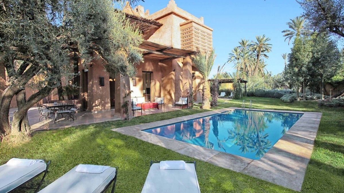 Annakhil Villa | Exclusive LANKAH villa with private pool (3-4 bedrooms, sleeps 6-8)