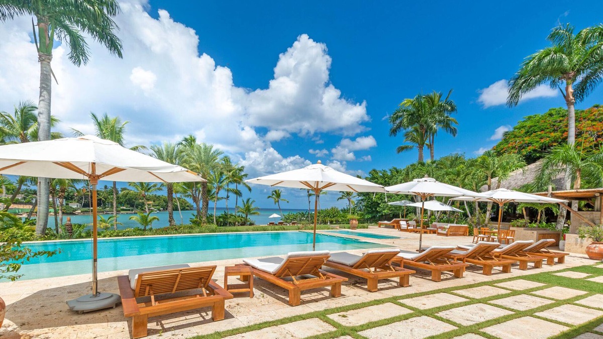 Casa de Campo Villa | Exclusive Oceanfront Villa Private Beach luxury Concierge Chef Maid service