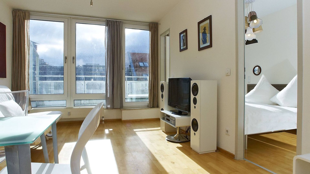 Mitte Apartment | Exclusive Penthouse with private panoramic terrace on the Checkpoint Charlie