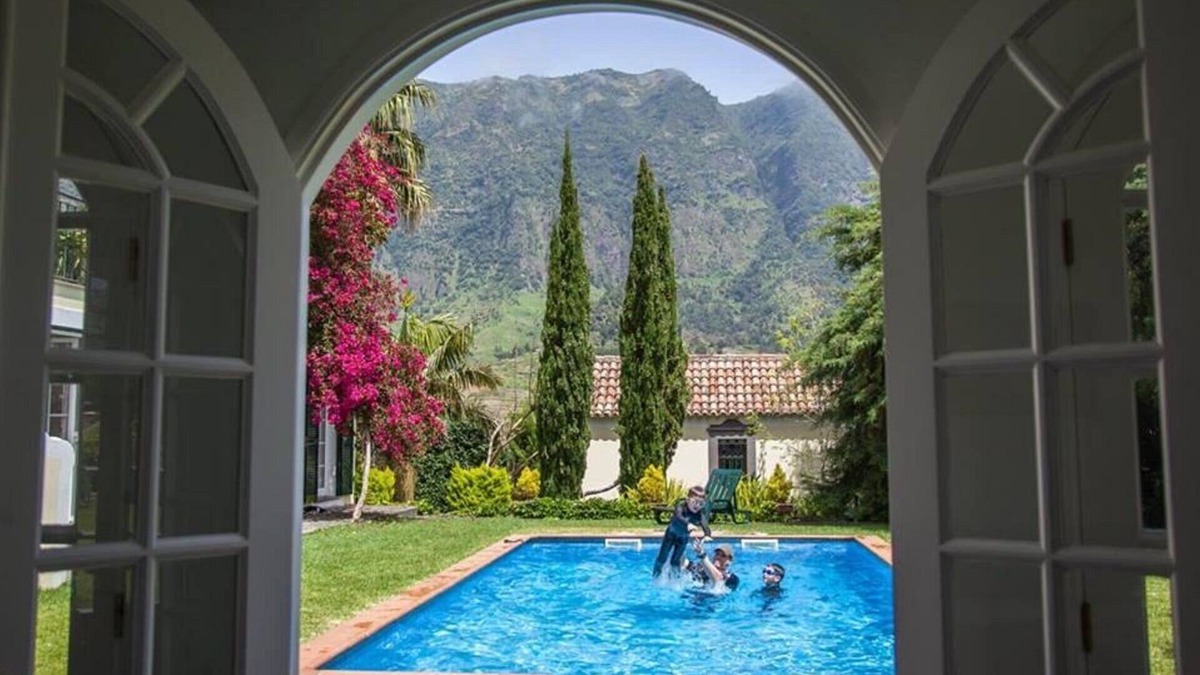 Sao Vicente House | Exclusive Villa with Garden Pool