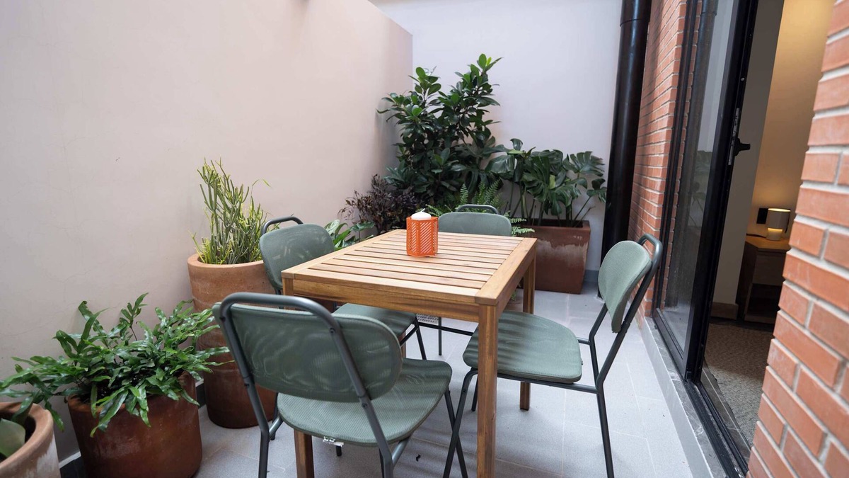 Lafayette Apartment | Exclusive Stay near Downtown | Duna S.