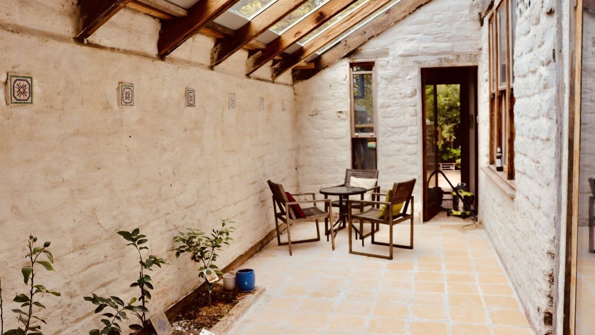 Preston House | Exclusive & Unique Sustainable Mudbrick Home.