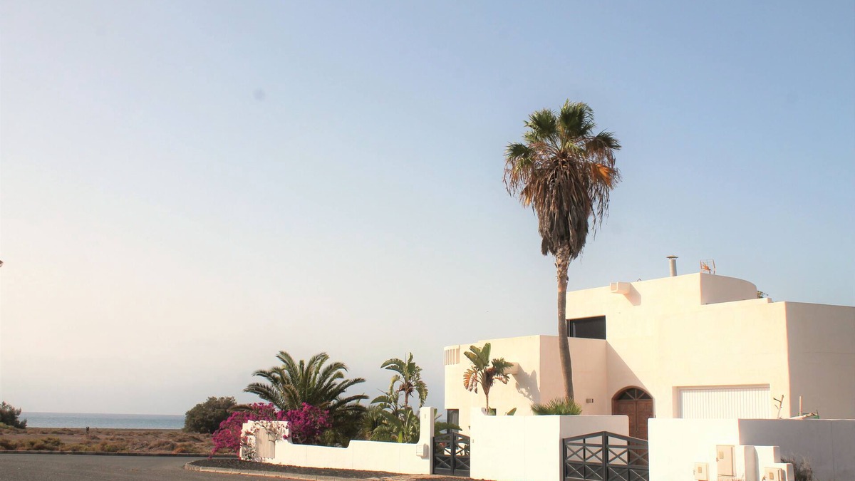 Giniginamar Villa | Exclusive villa in beachfront