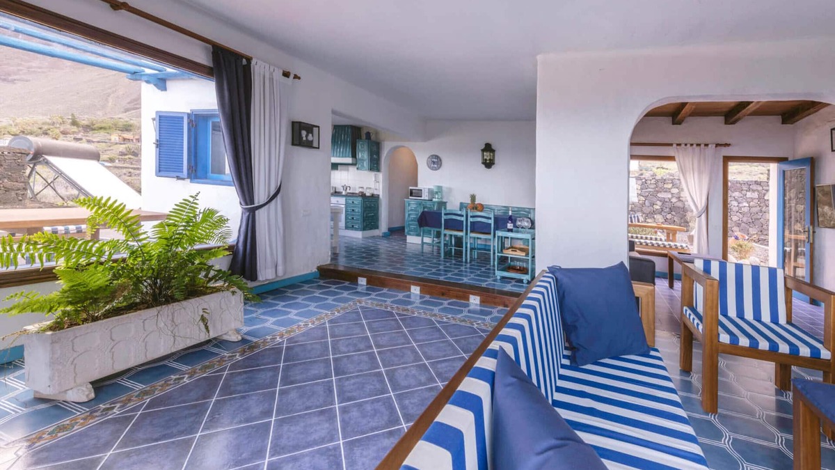 Isora Villa | Exclusive Villa in Las Puntas with Private Pool and Barbecue Area