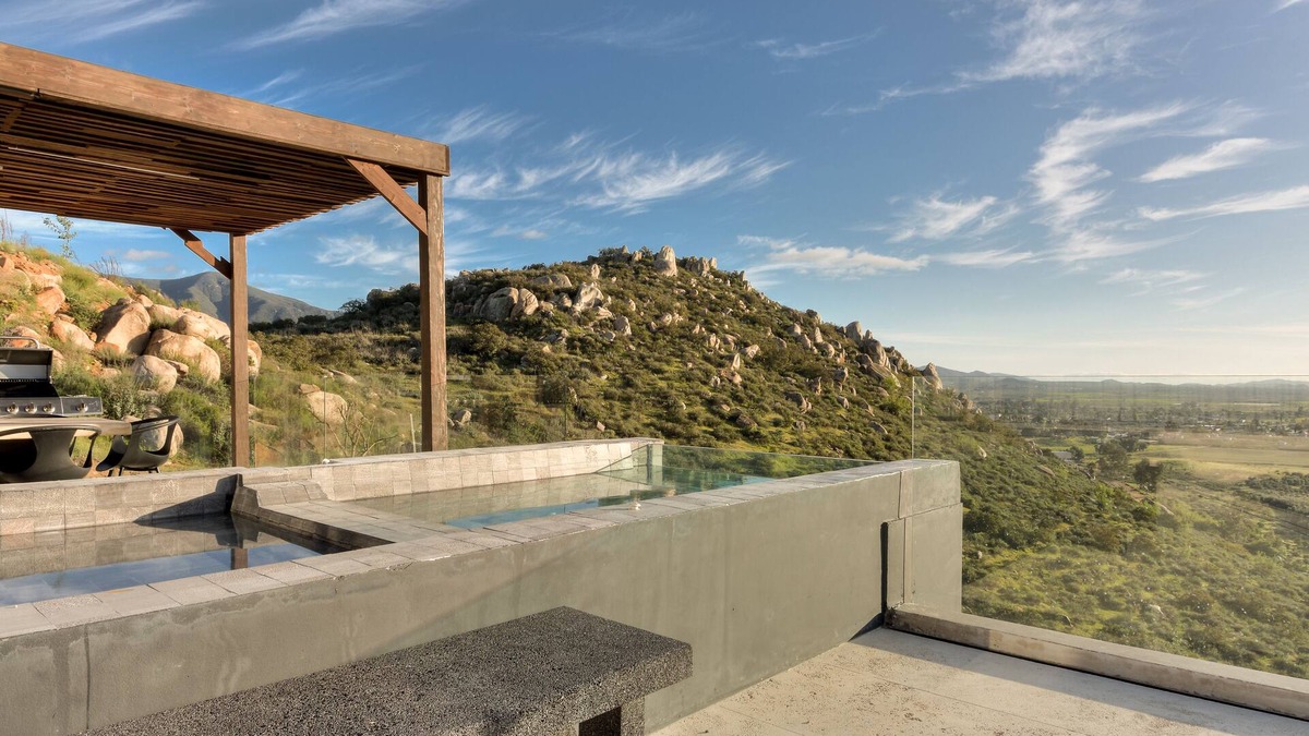 Valle de Guadalupe Villa | Exclusive Villa with private Vineyard