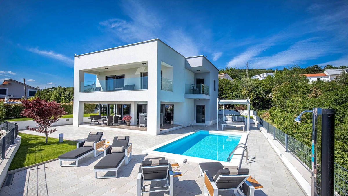 Crikvenica Villa | Exclusive Villa Rina Crikvenica 5 * with heated pool and panoramic sea view