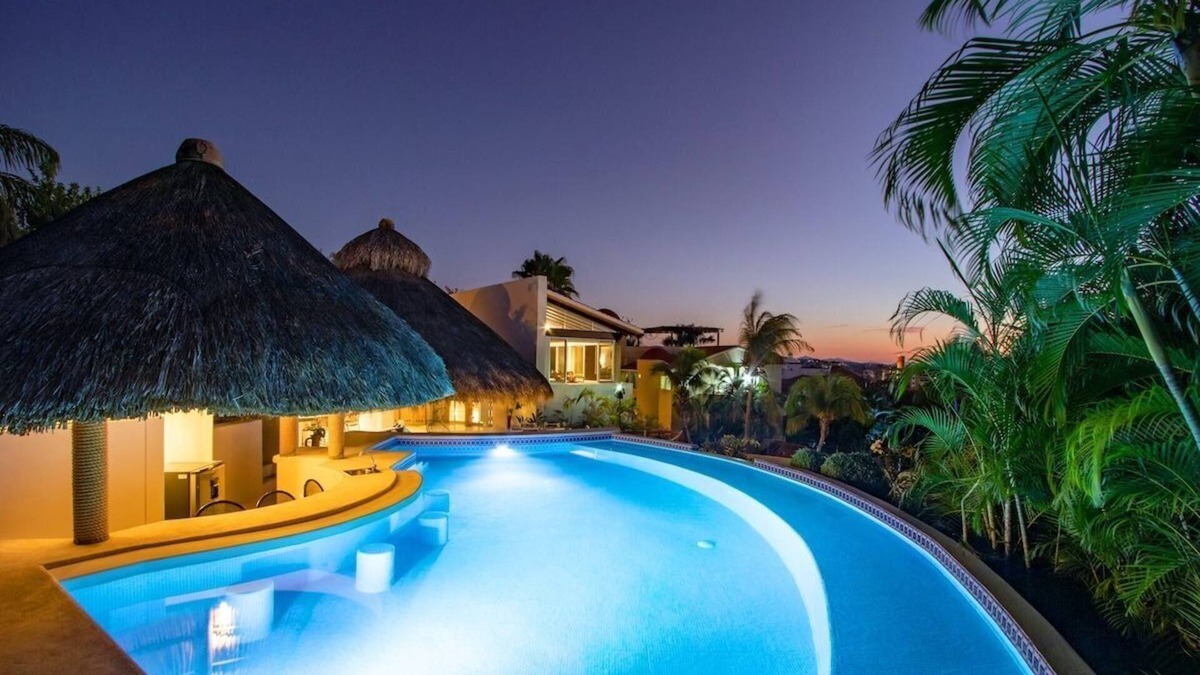 Santa Maria Huatulco Villa | Exclusive villa with private pool and palapa-bar