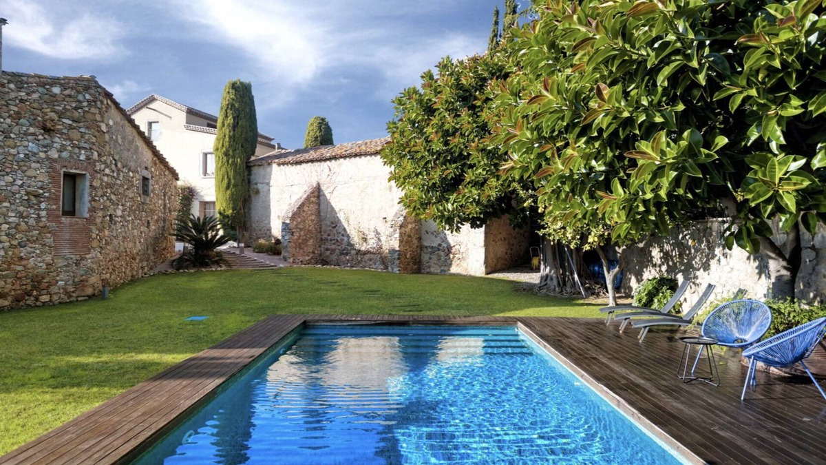 Cabrils House | Exclusive XV century Villa near Barcelona at 2 km. of the beach (free wifi)