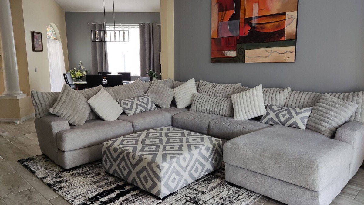 Calabay Parc Villa | Executive 5/6 Bed Villa with Private Pool, Games Room + Wifi, 12 miles to Disney
