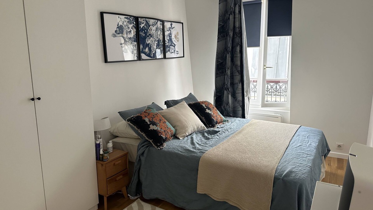 Quartier Sainte-Marguerite Apartment | Executive Apartment Last Floor in an Haussmanien Building With Elevators