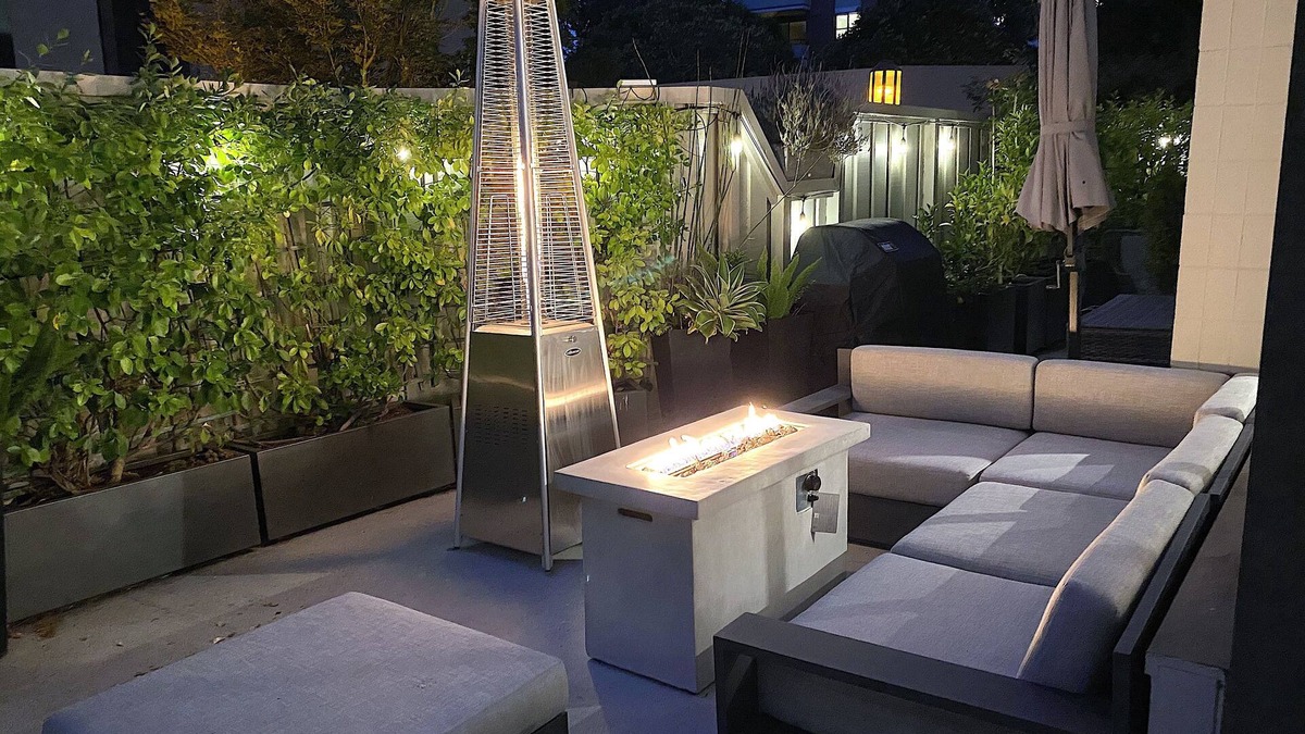 Telegraph Hill Condo | Executive Condo, dog friendly, lovely wraparound garden
