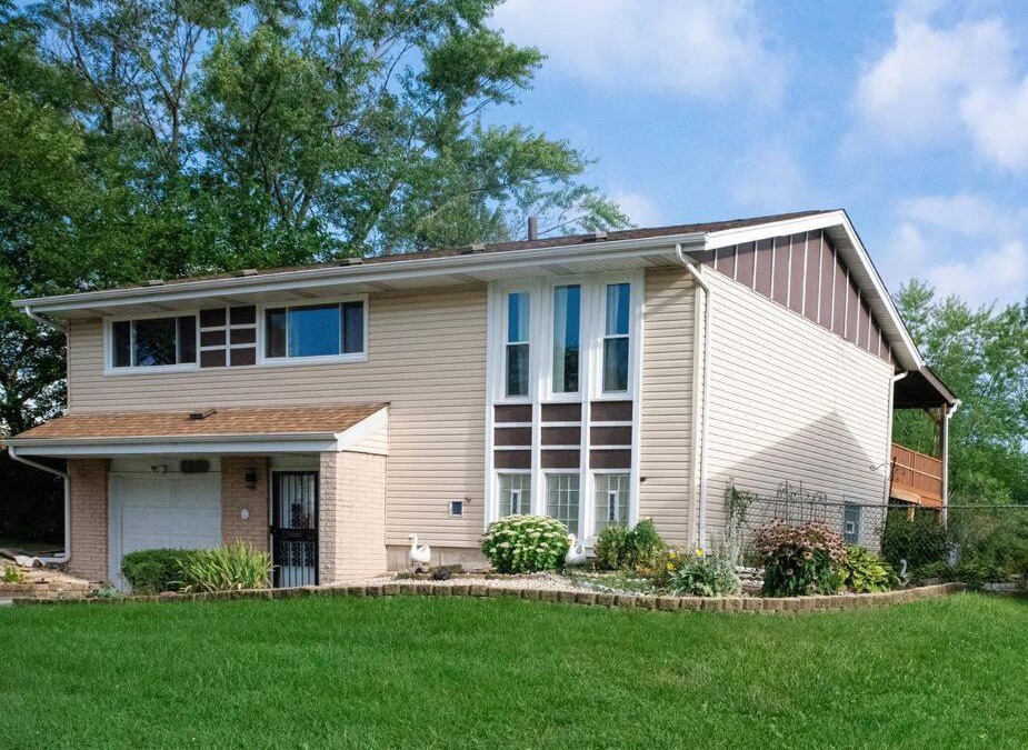 Hazel Crest House | Executive Family Home in quiet Culdesac